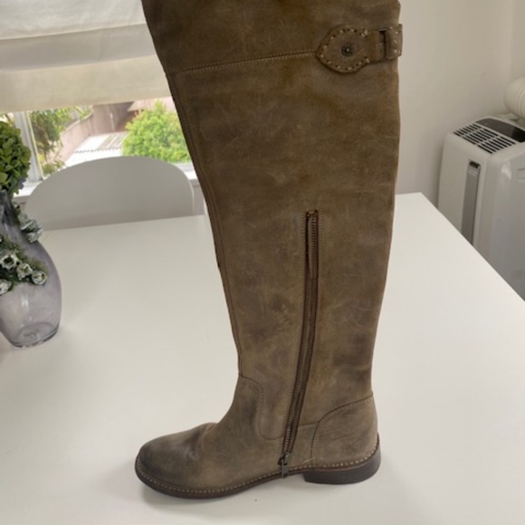 FRYE Shirley Over The Knee Boots - Picture 3 of 10